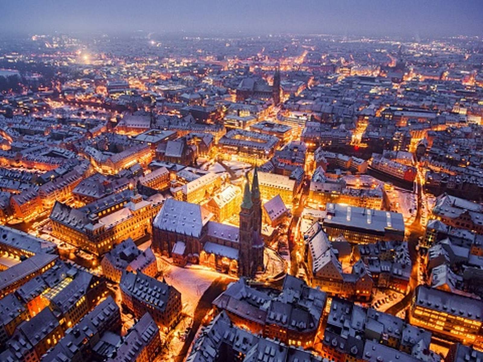 Winterliche Luftaufnahme über Nürnberg – Teil der Metropolregion des UmweltHaus