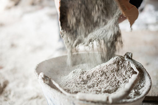 Recyclingbeton in der Verarbeitung – nachhaltiges Bauen und ressourcenschonende Materialien im UmweltHaus Nürnberg